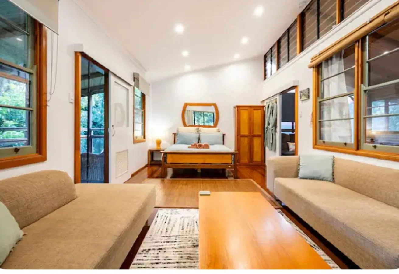 Palmwoods Eco Escape Hotel 0*,  Australia